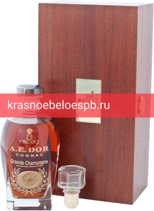 Коньяк A.E.Dor Extra, Wooden Box 0.7 л